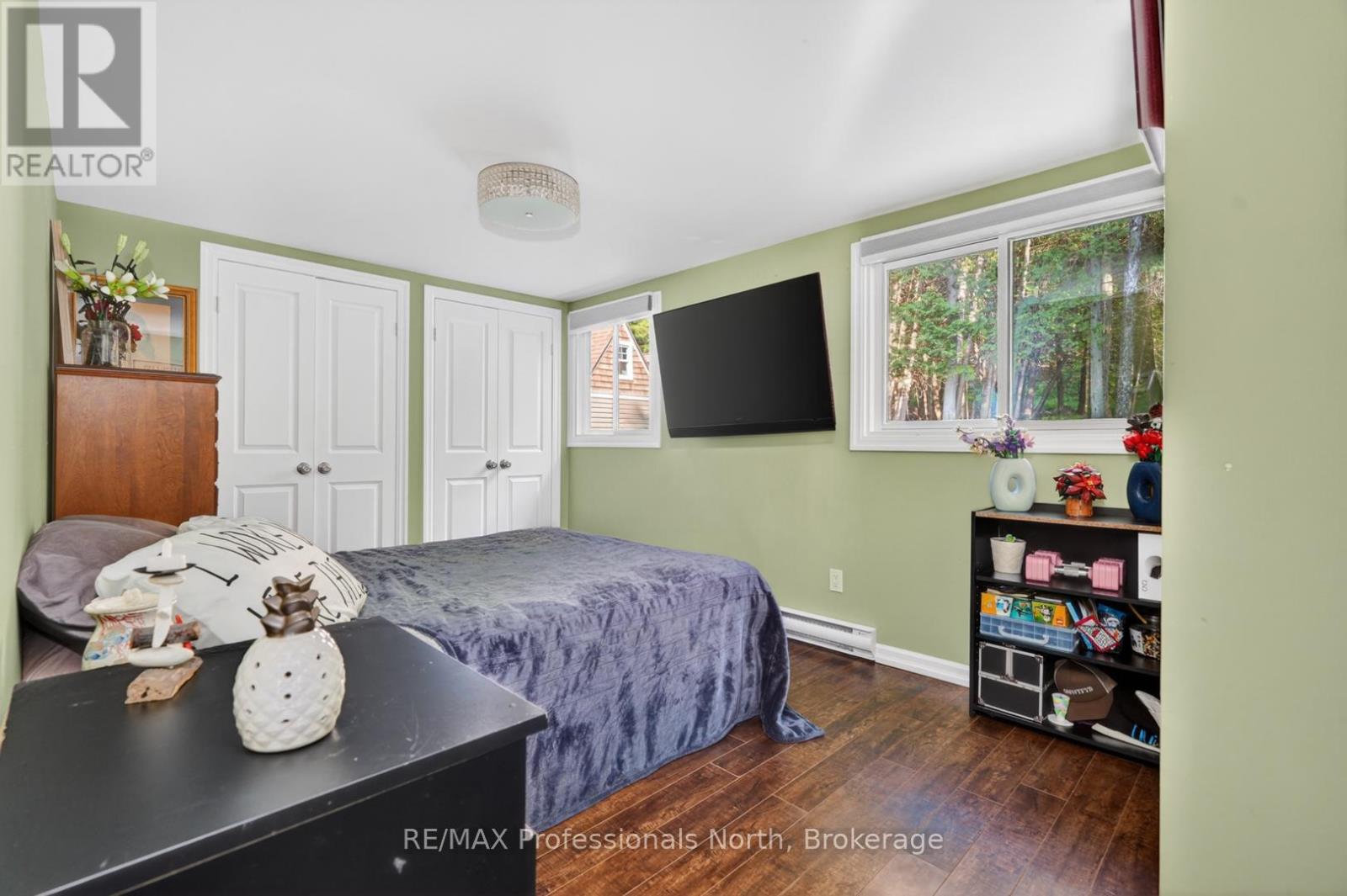 1086 PROVIDENCE DRIVE - 22