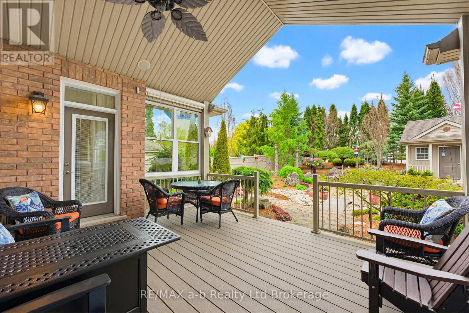 911 RIDGEWOOD DRIVE - 23