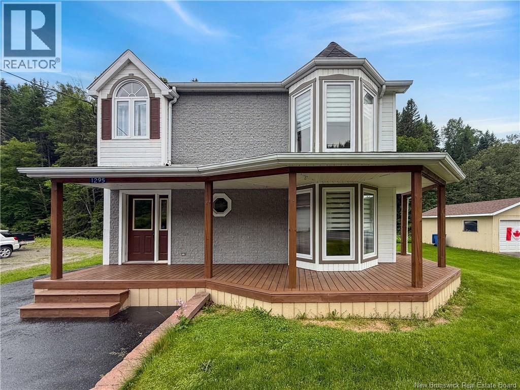1295 Val d'Amour Road - 1