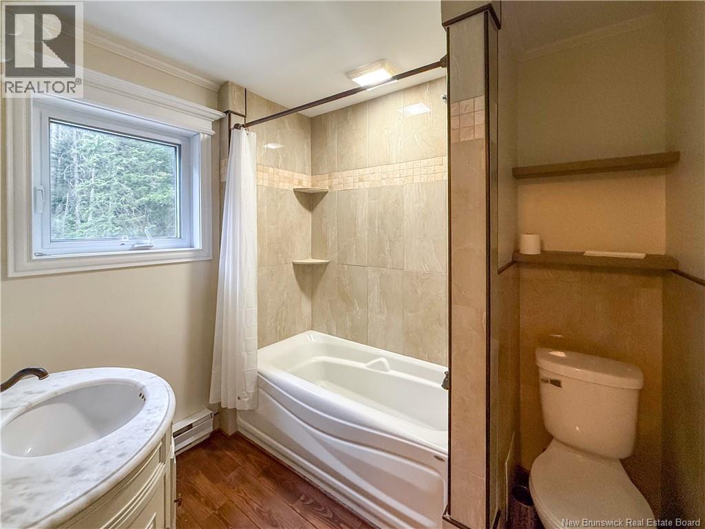 1295 Val d'Amour Road - Image 18