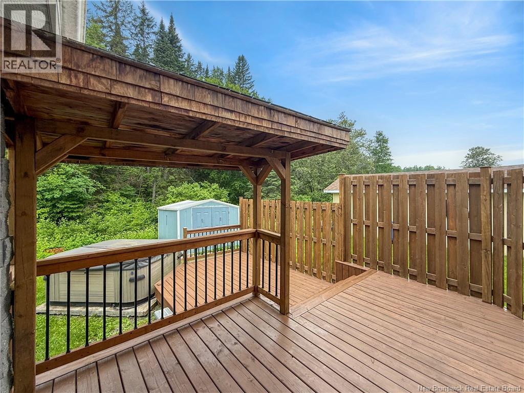 1295 Val d'Amour Road - Image 23