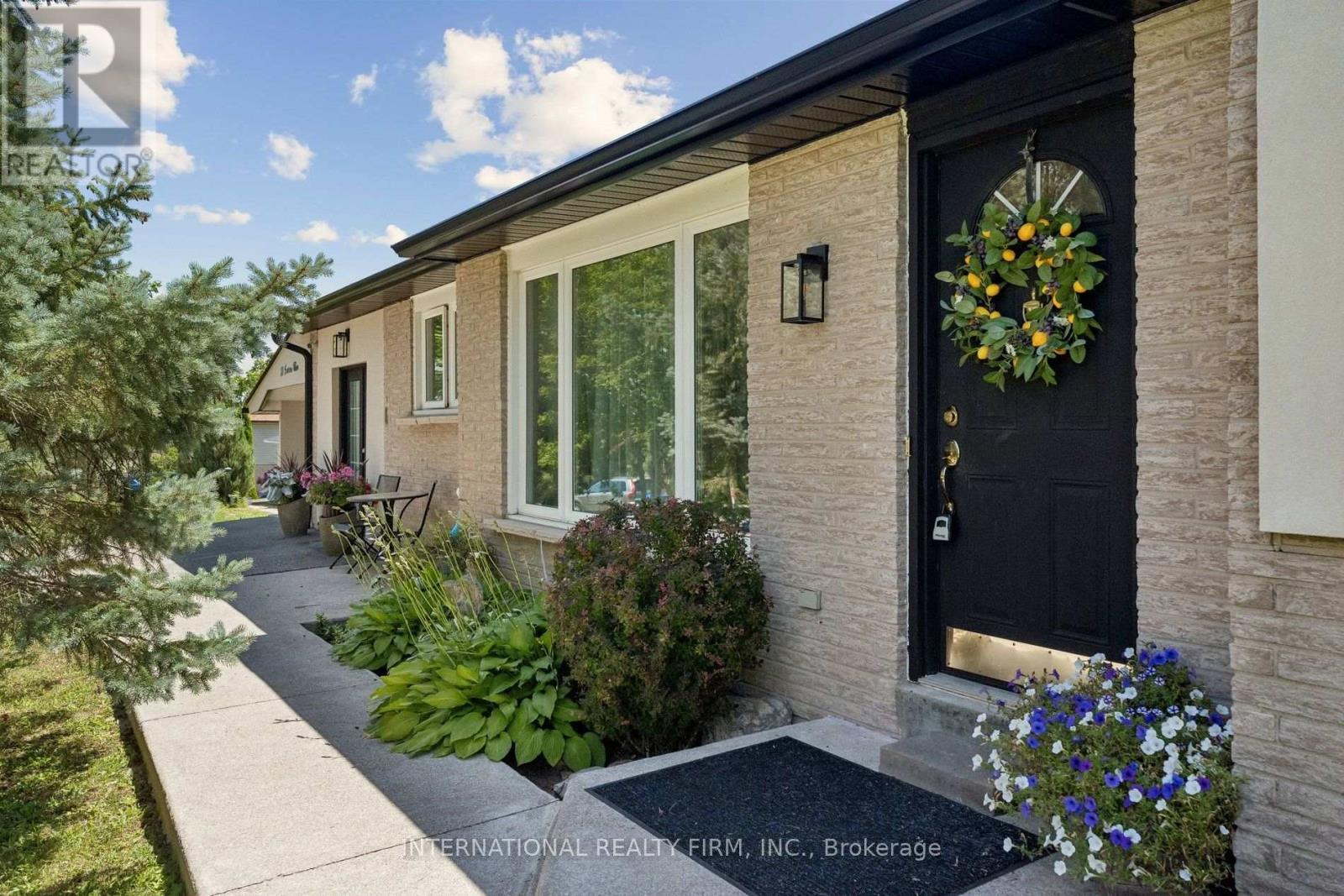 29 JAMIESON DRIVE - 1