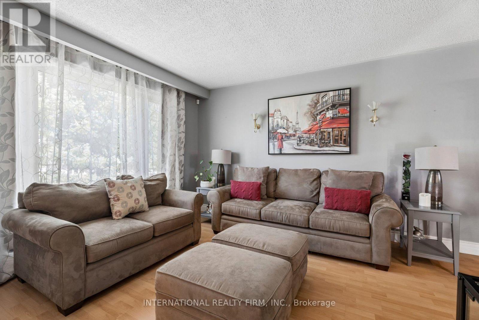 29 JAMIESON DRIVE - 2