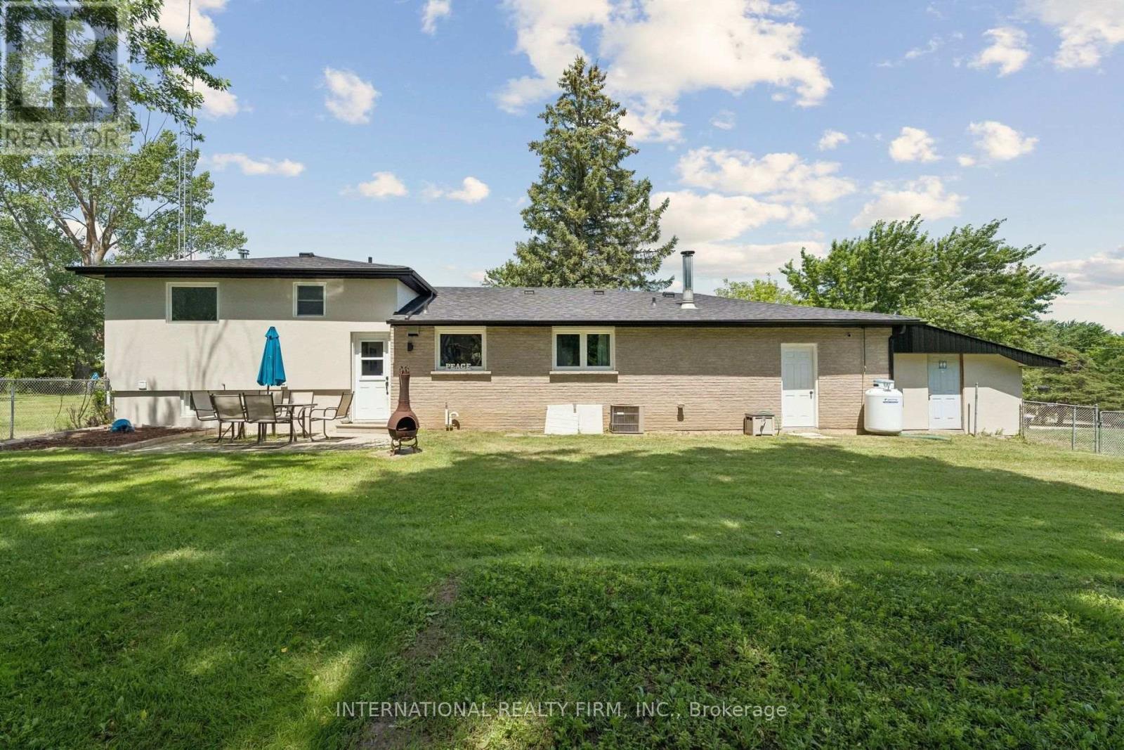 29 JAMIESON DRIVE - 24