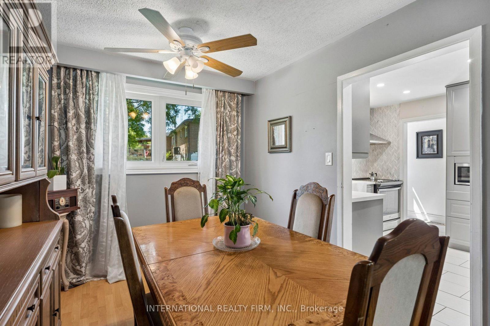 29 JAMIESON DRIVE - 4