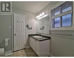 44 Livia Herman Way, Barrie, ON L4M6X1 Photo 11