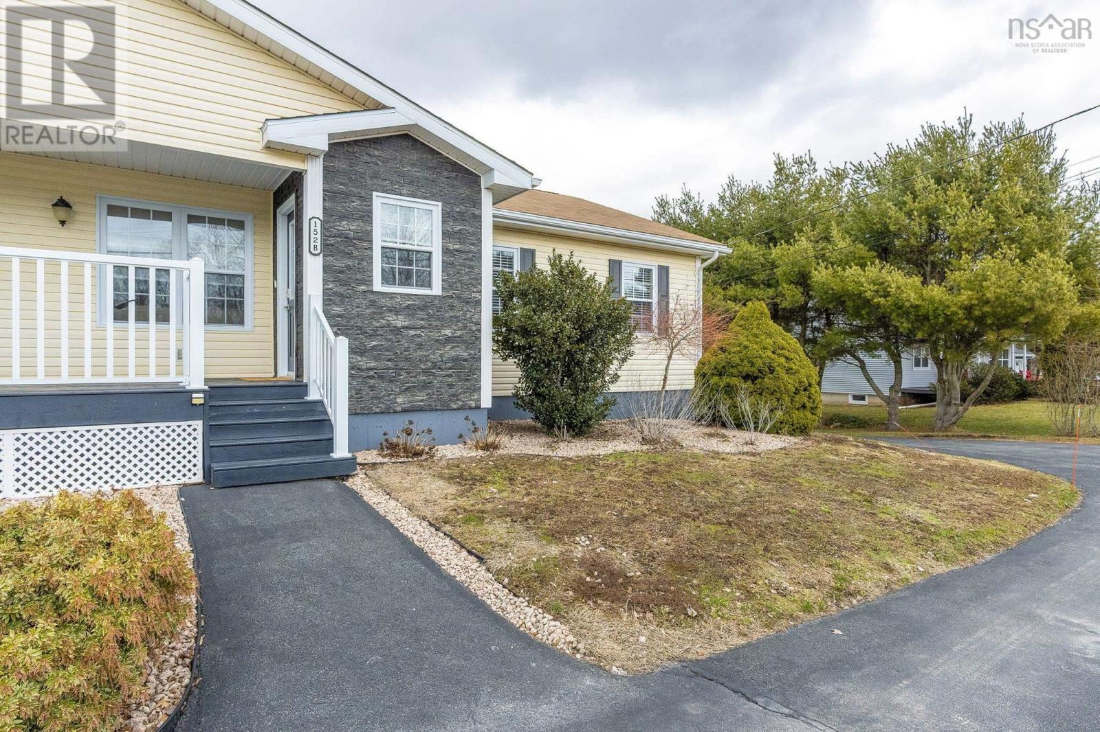 152B Orchard Street W - 3