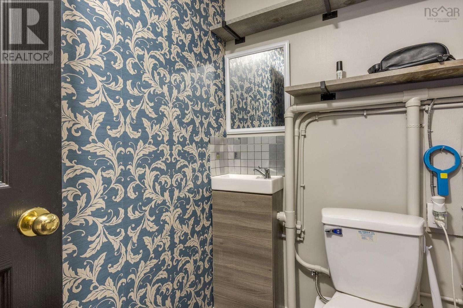 152B Orchard Street W - 33