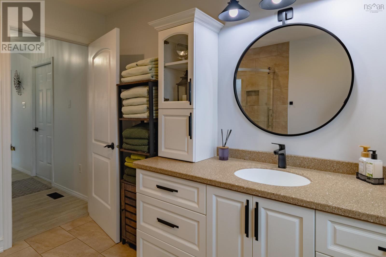 53 Jovite Road - 27