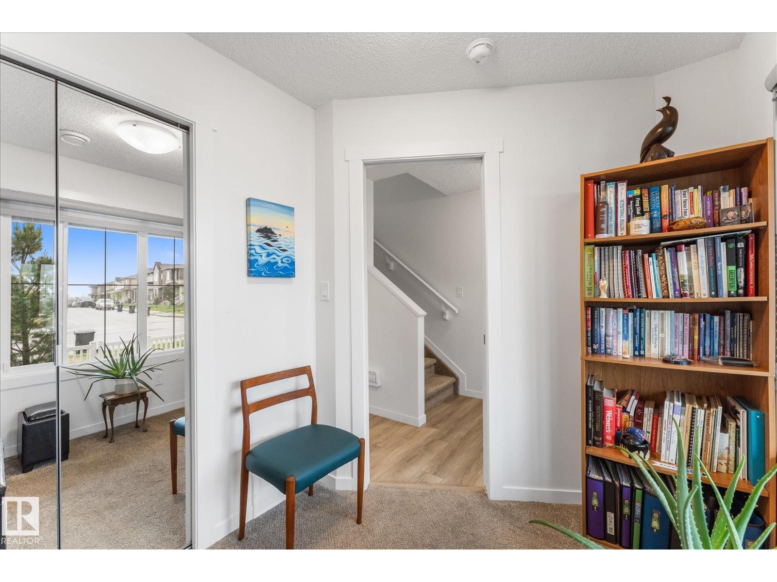 1275 MCLEOD AV - 8