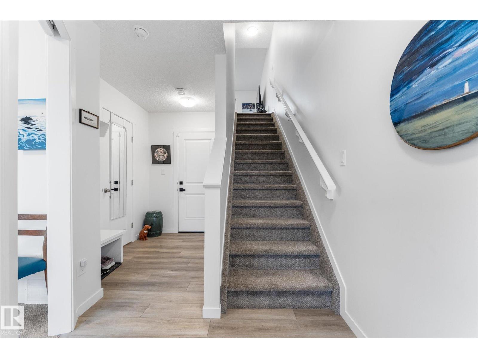 1275 MCLEOD AV - 7