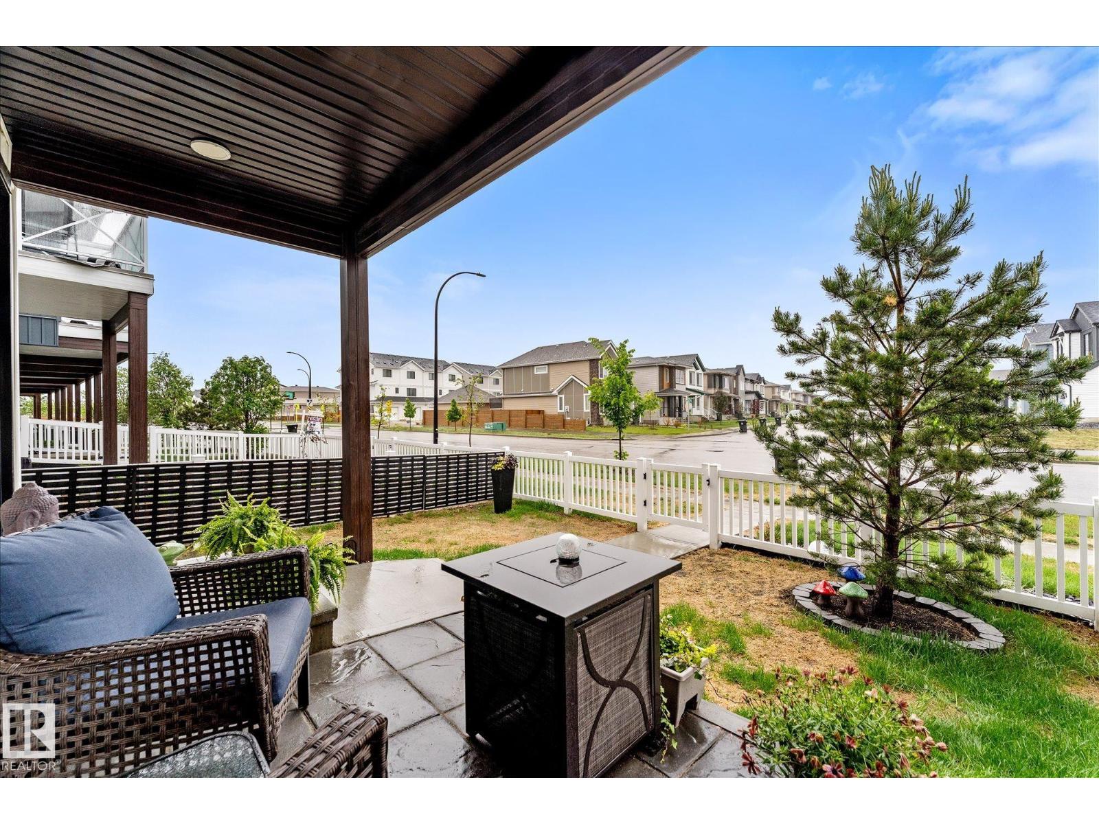 1275 MCLEOD AV - 3