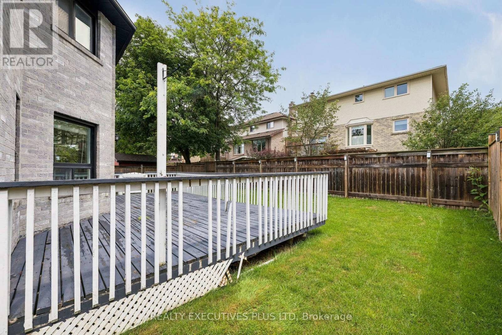 693 BARNES CRESCENT - Image 40