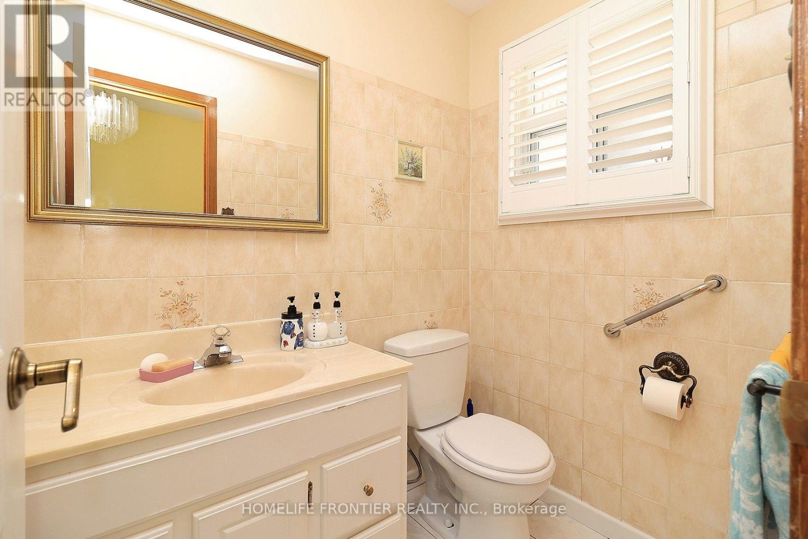 239 BETA STREET - Image 10