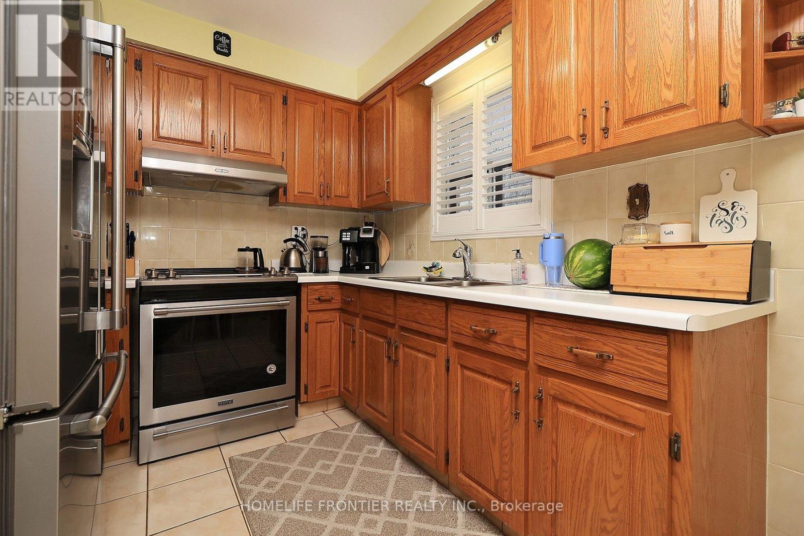 239 BETA STREET - Image 2