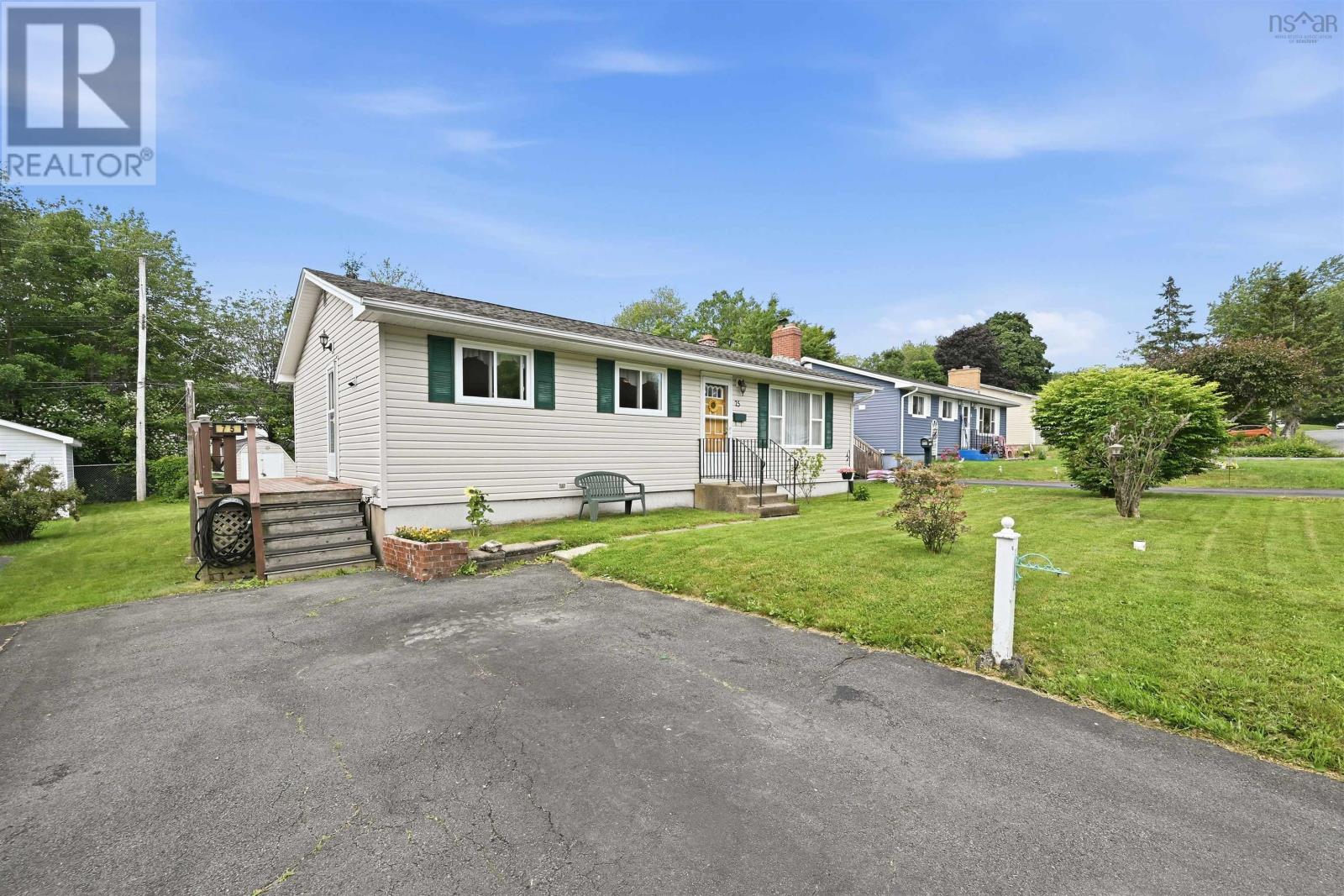 75 Nordic Crescent - 1