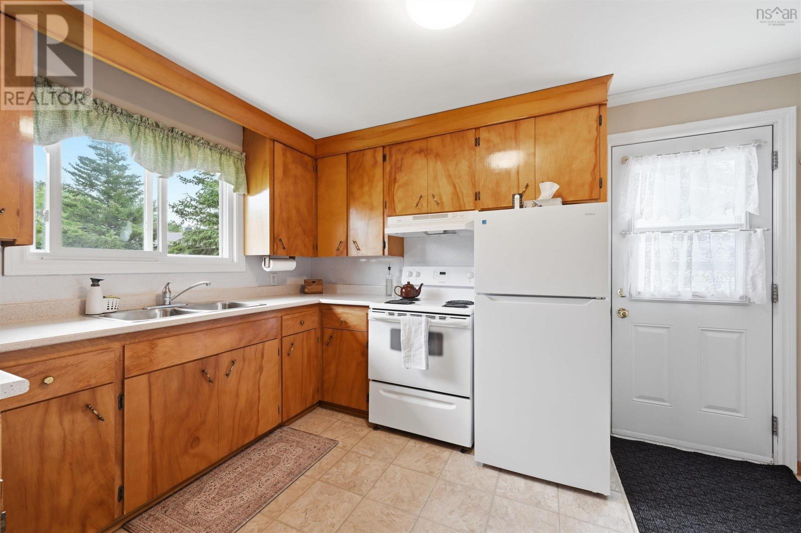 75 Nordic Crescent - 7