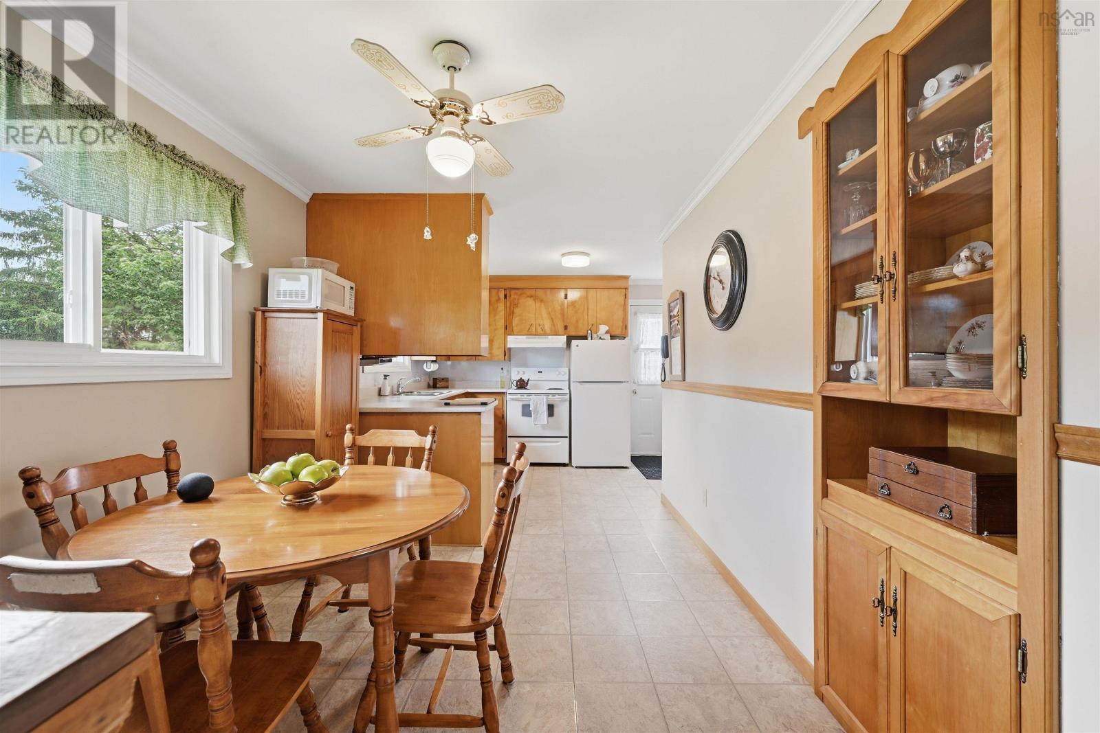 75 Nordic Crescent - 11