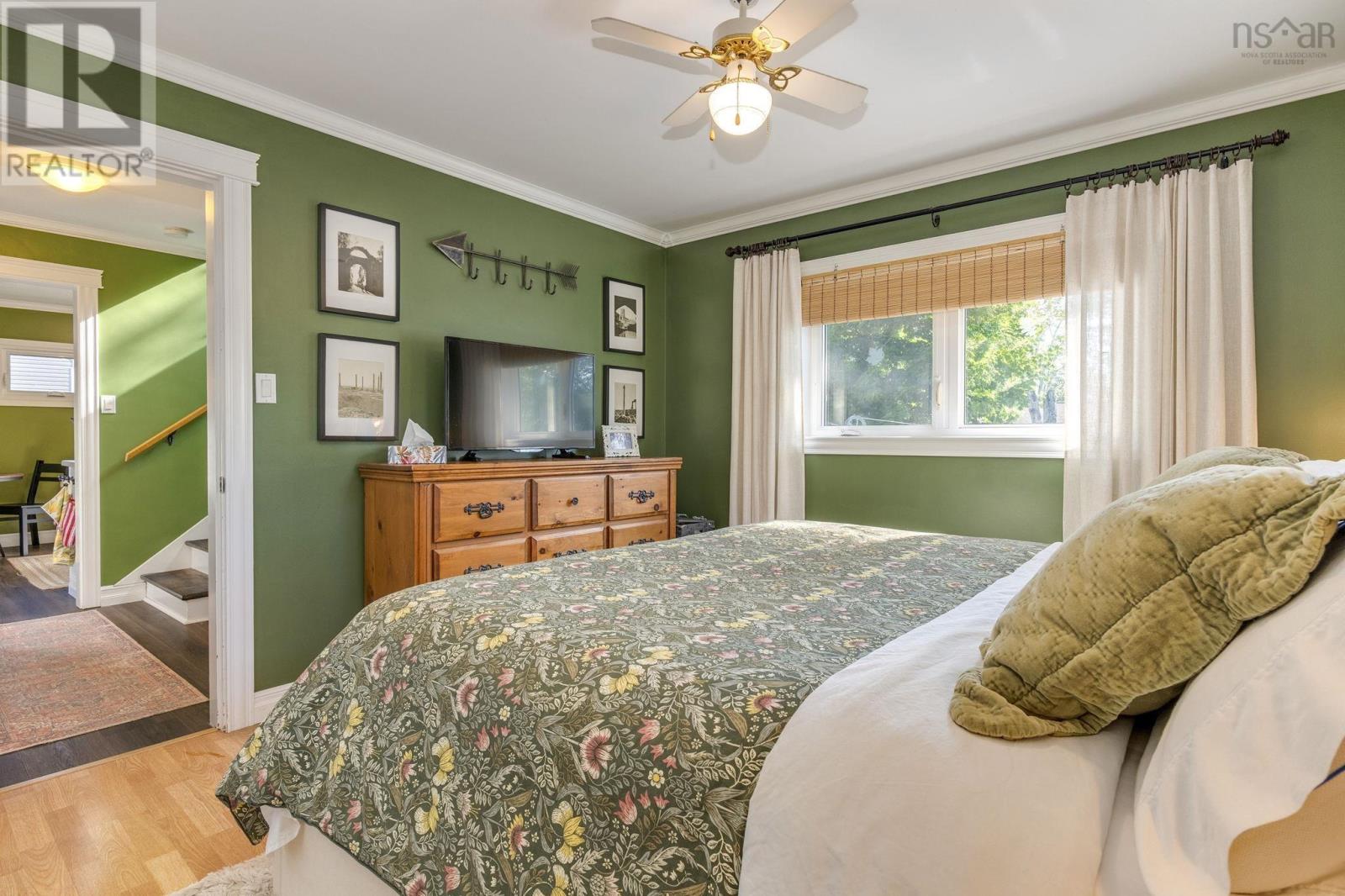 7 Edmond Drive - 12