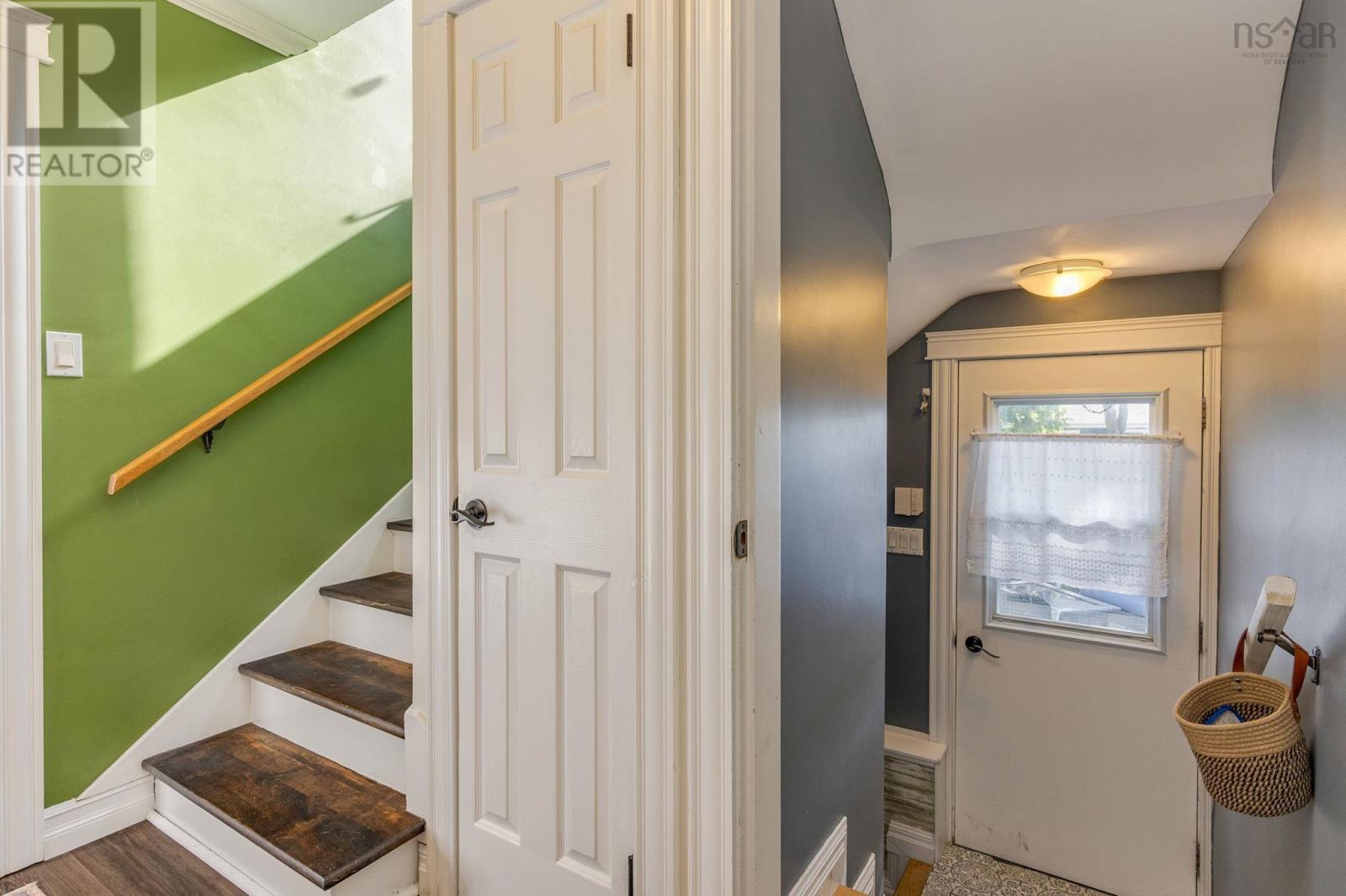 7 Edmond Drive - 23