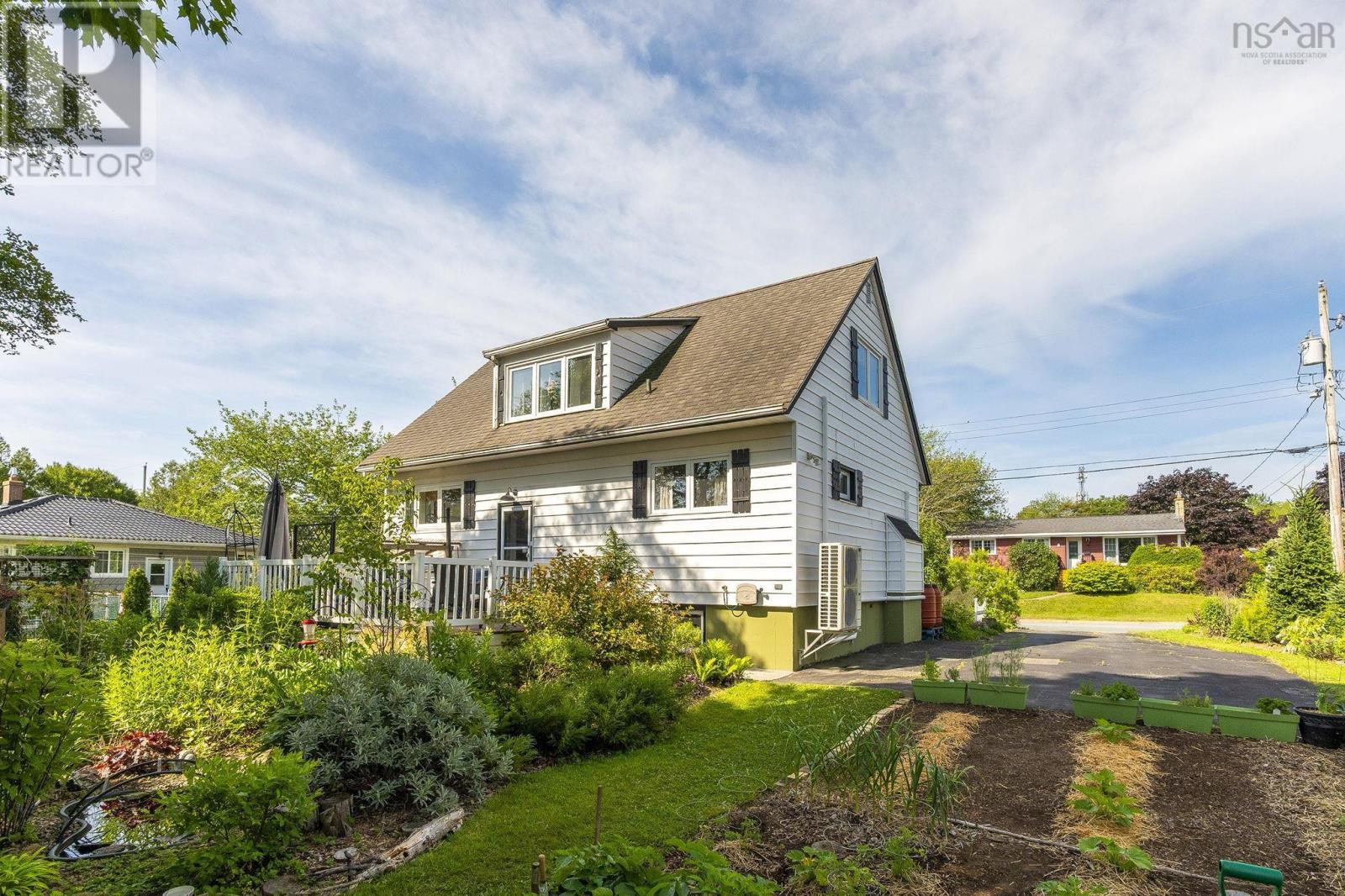 7 Edmond Drive - 35