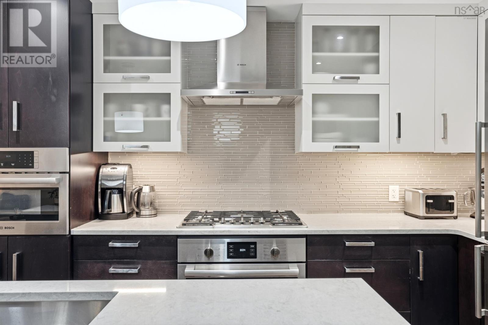 #401 1585 South Park Street - 12