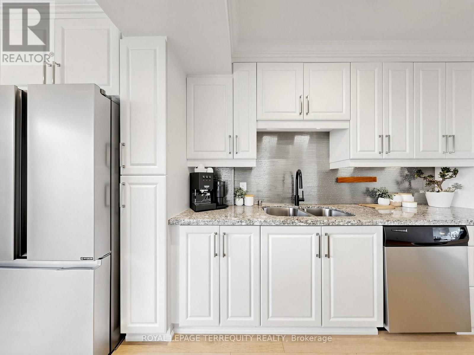#402 60 MONTCLAIR AVENUE - 16
