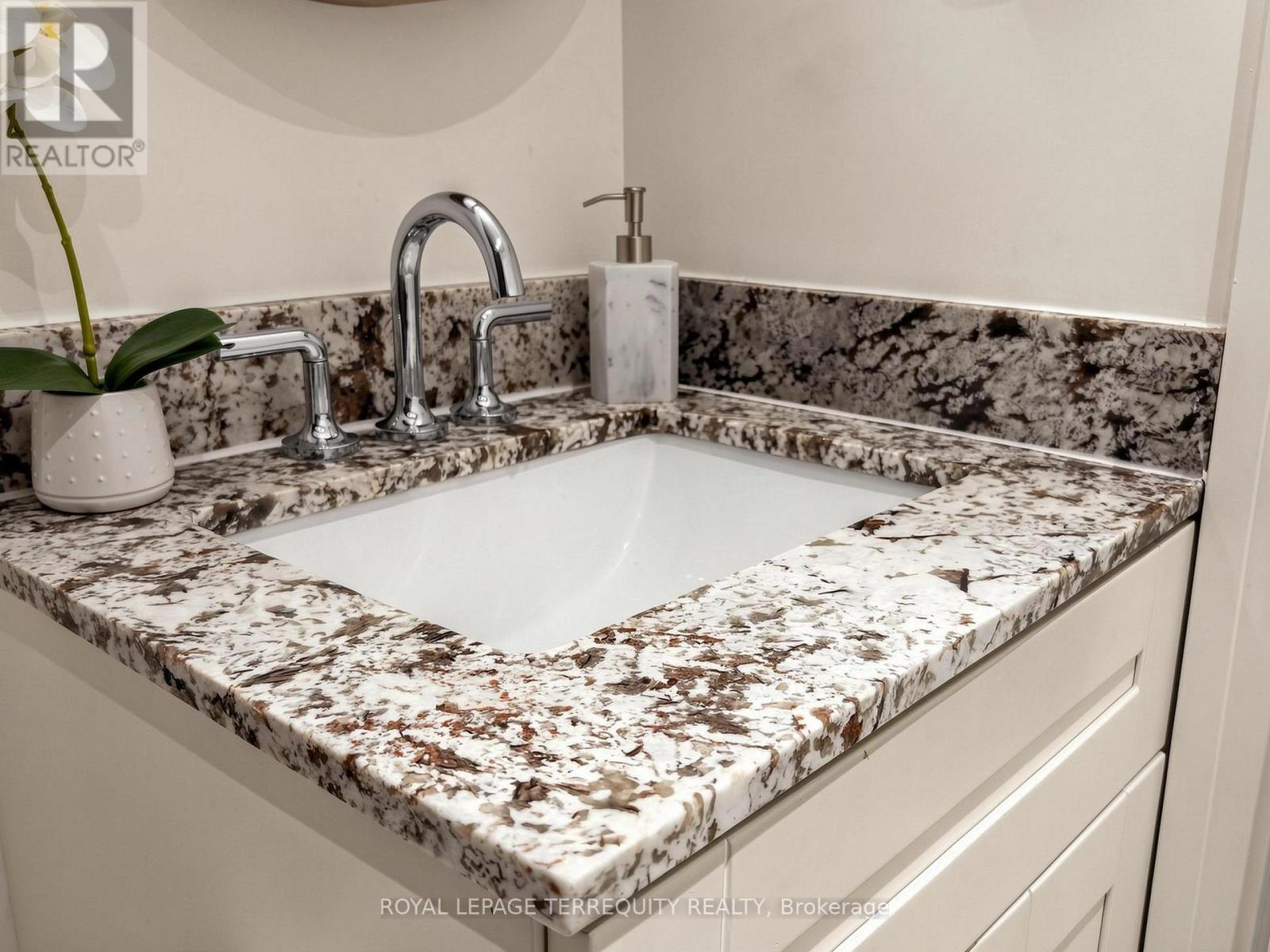 #402 60 MONTCLAIR AVENUE - 31