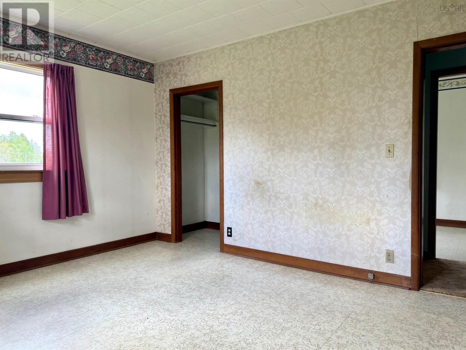 897 6 Highway - 33