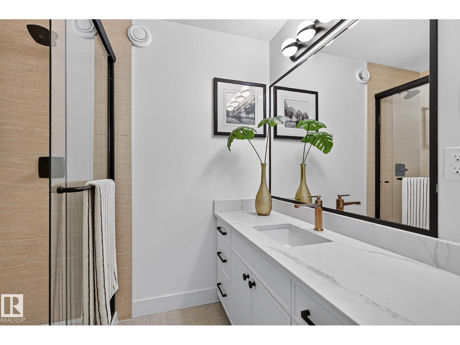 15302 78 AV NW - 24