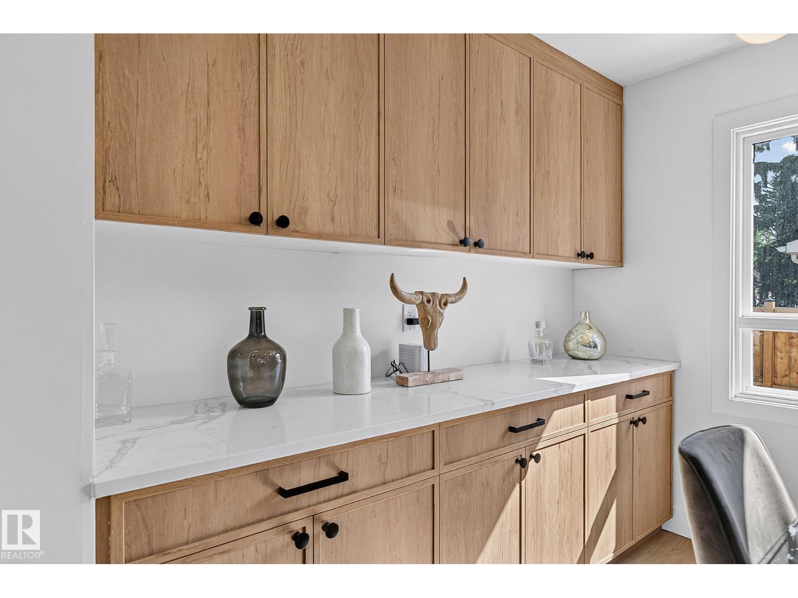 15302 78 AV NW - 14
