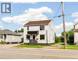 1702 Main Street, photo 3
