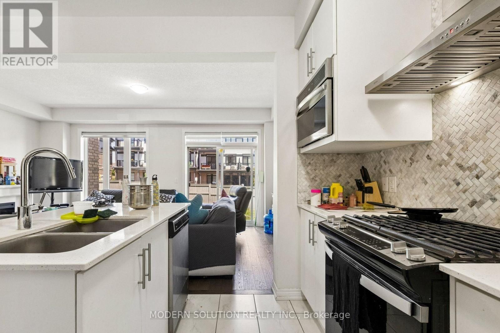 23 GLORIA STREET - 12