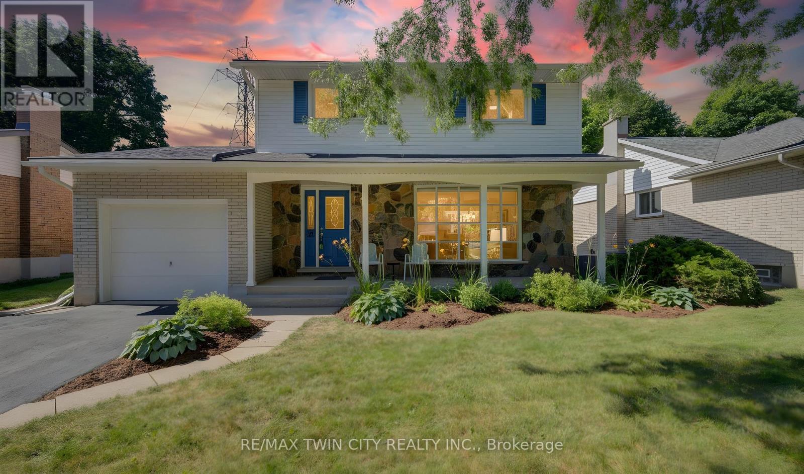 26 PENROSE AVENUE - 1