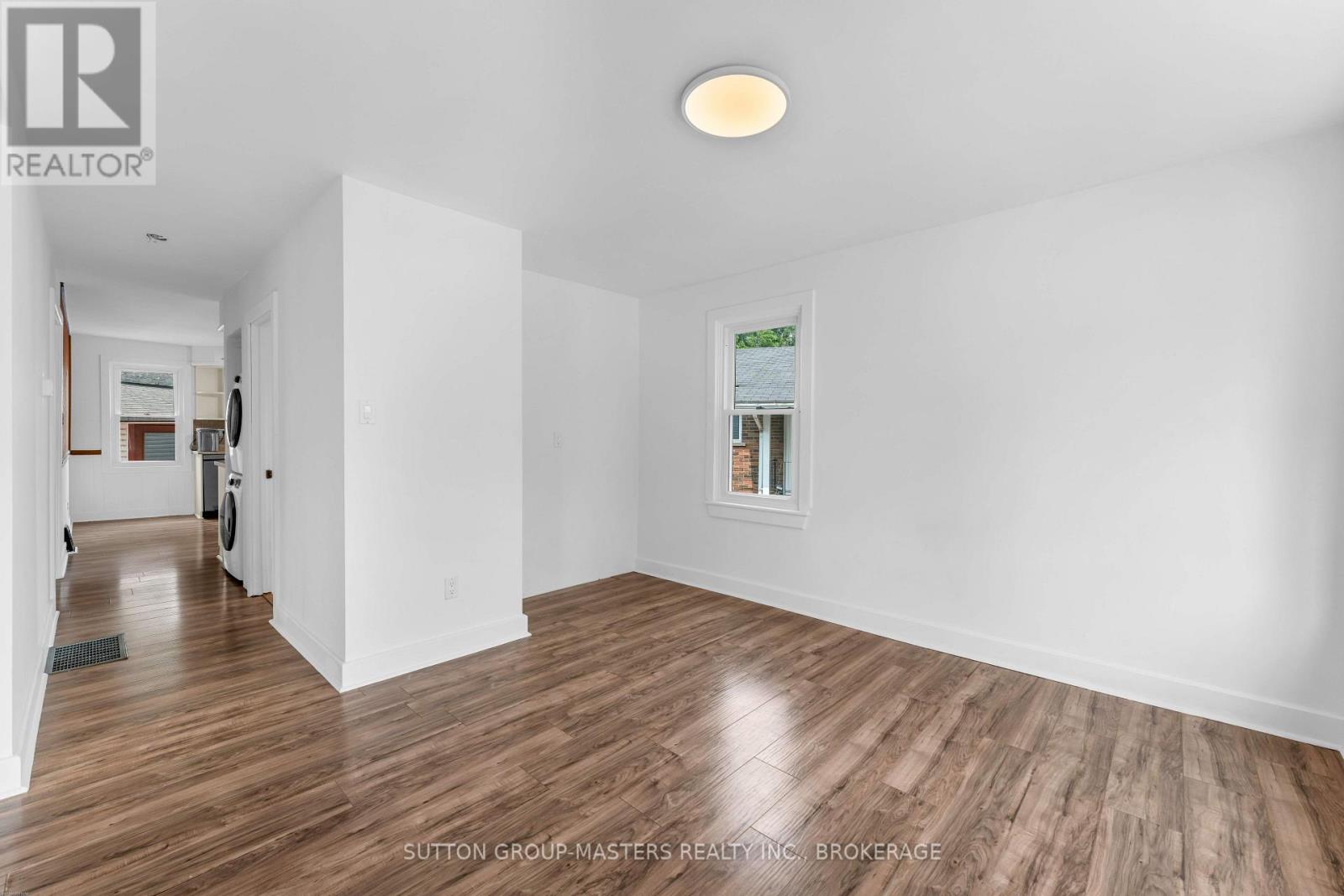 1062 MONTREAL STREET - Image 12