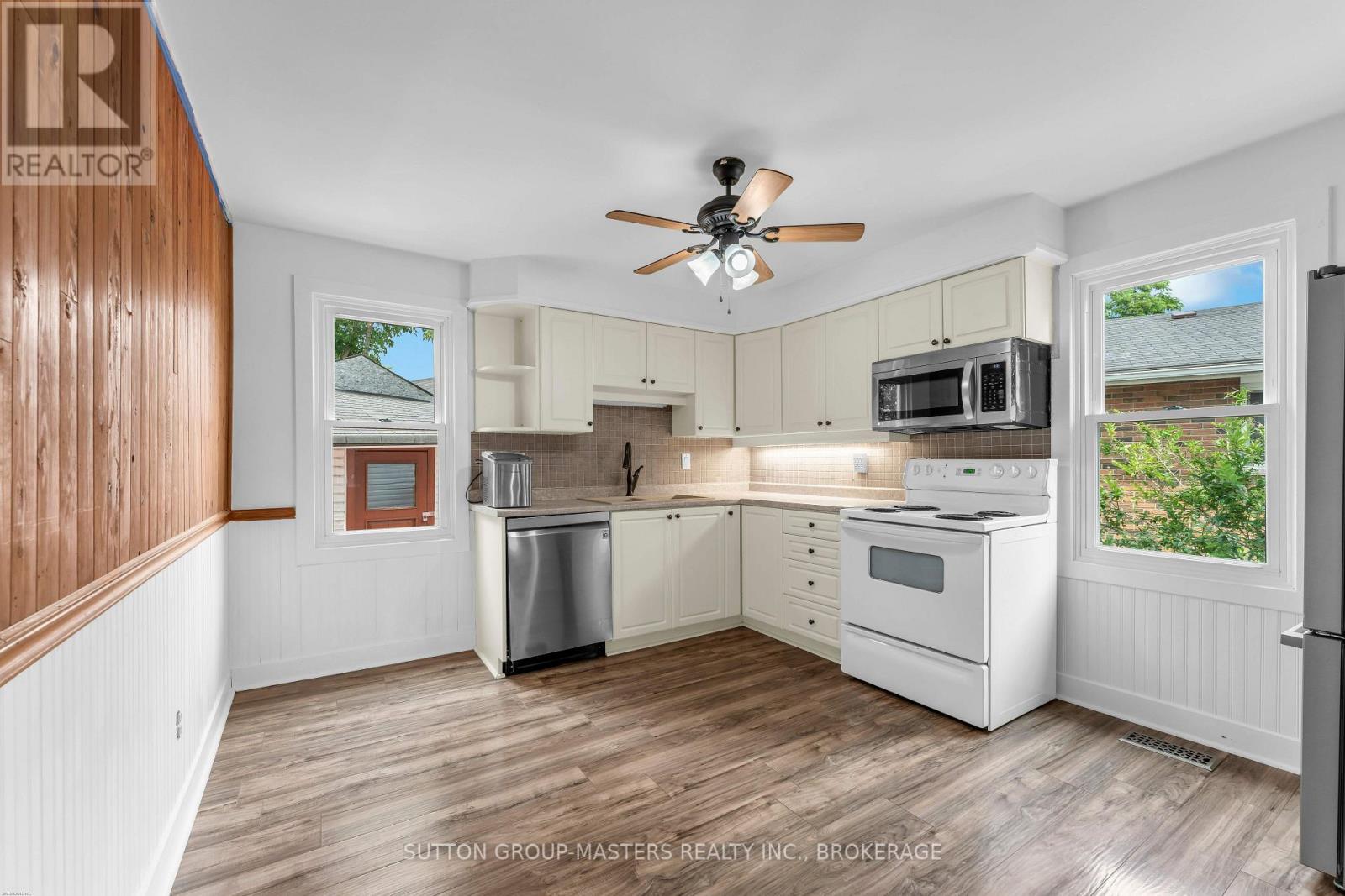 1062 MONTREAL STREET - Image 15