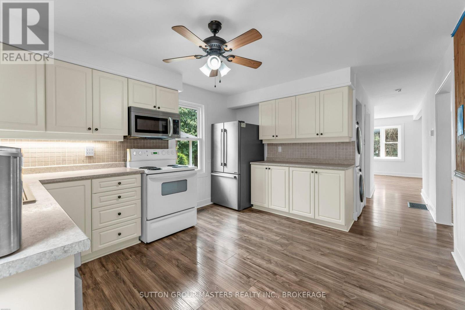 1062 MONTREAL STREET - Image 16
