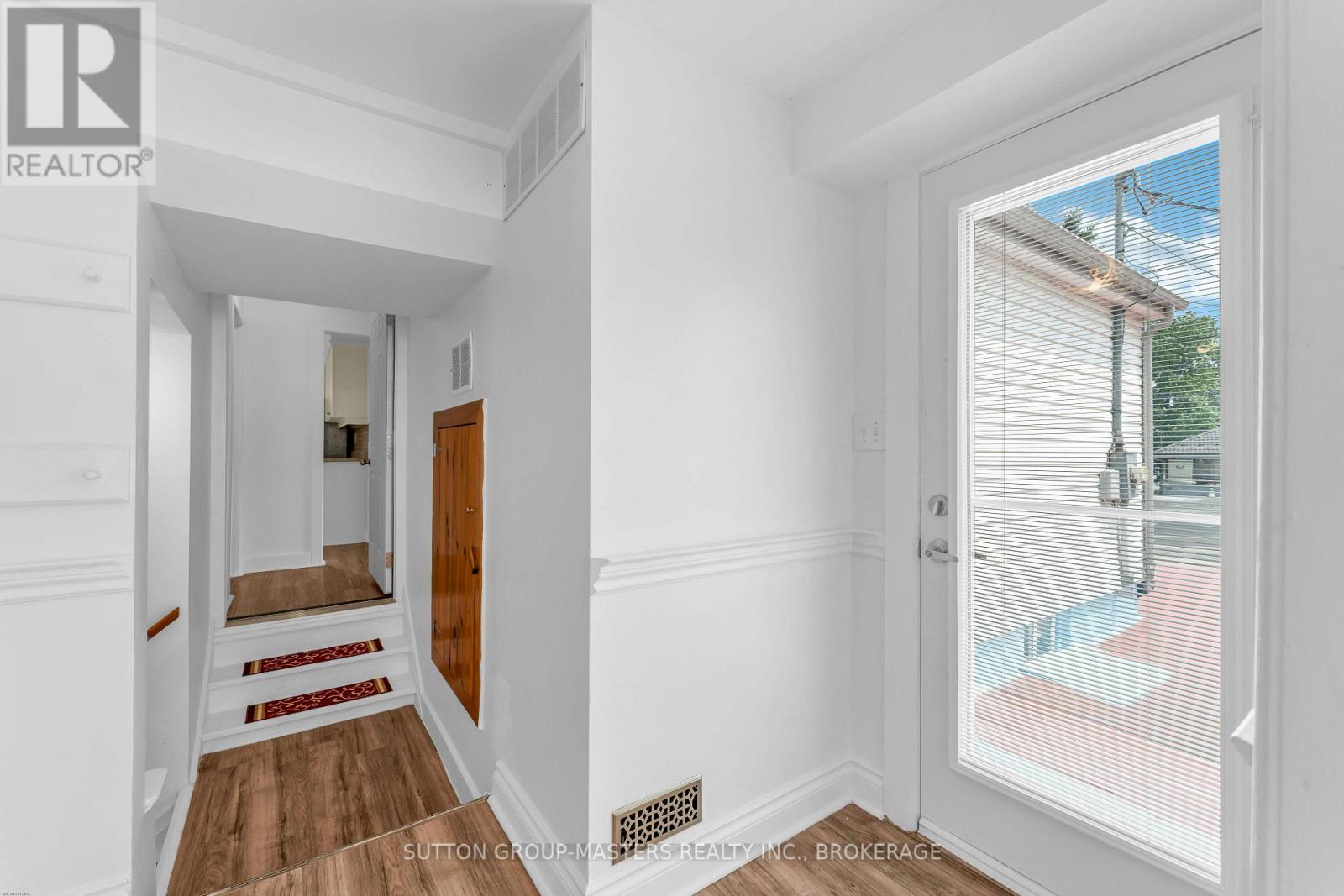 1062 MONTREAL STREET - Image 2