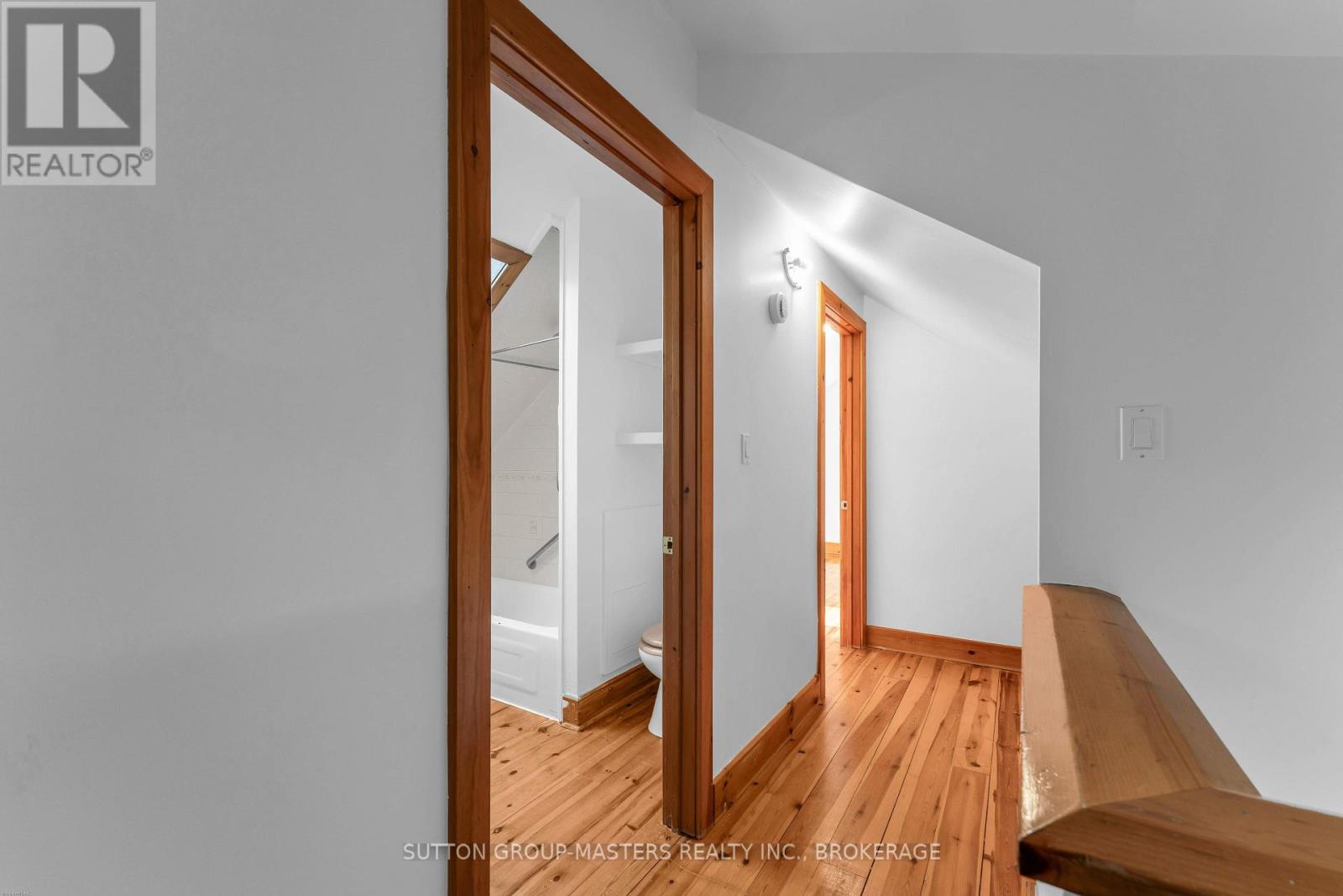 1062 MONTREAL STREET - Image 22