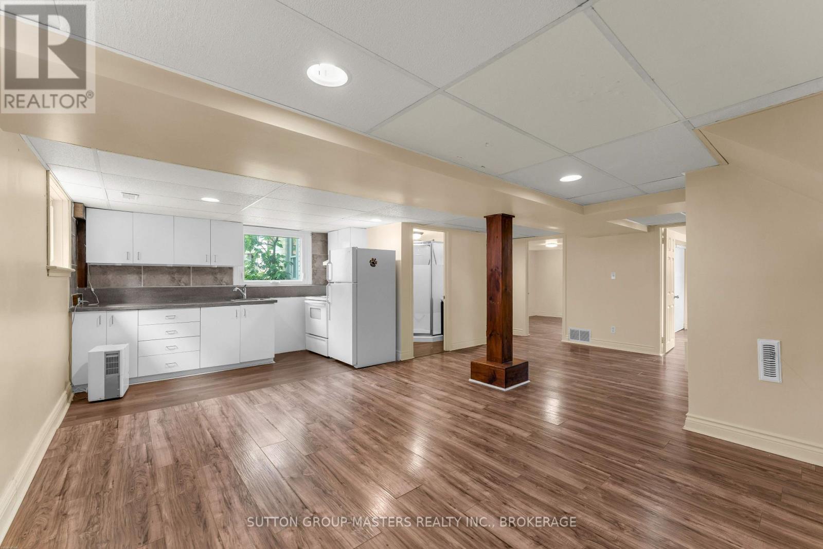 1062 MONTREAL STREET - Image 29
