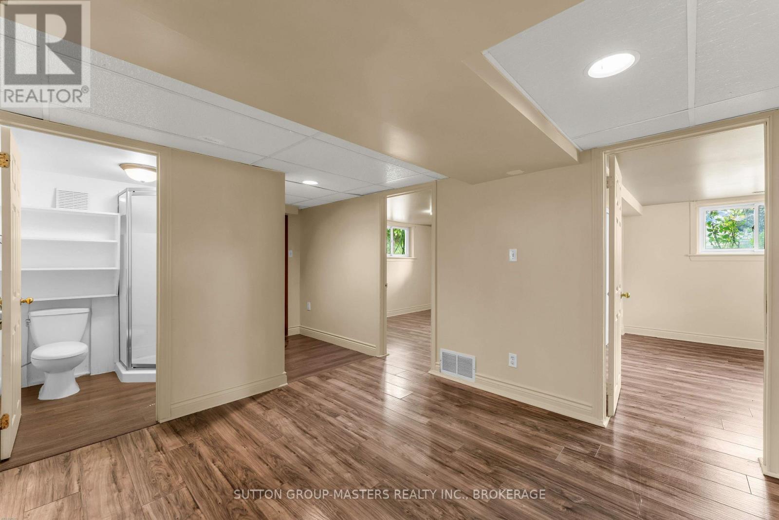 1062 MONTREAL STREET - Image 33