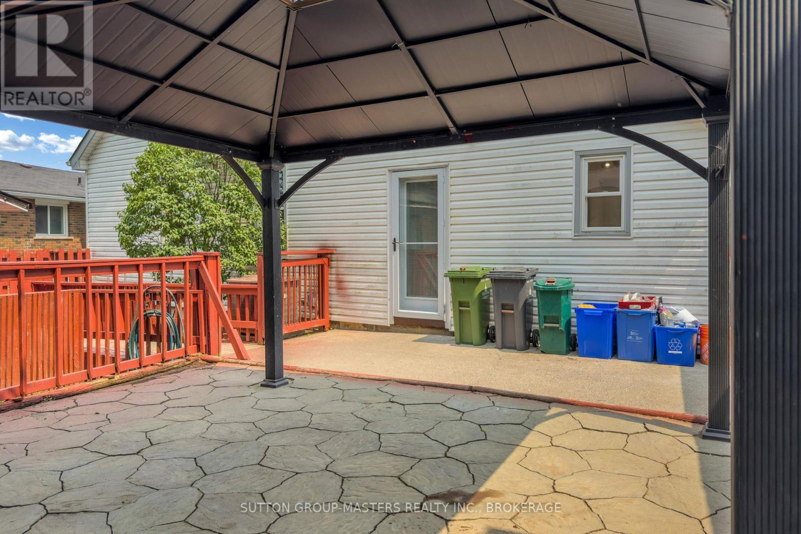 1062 MONTREAL STREET - Image 42