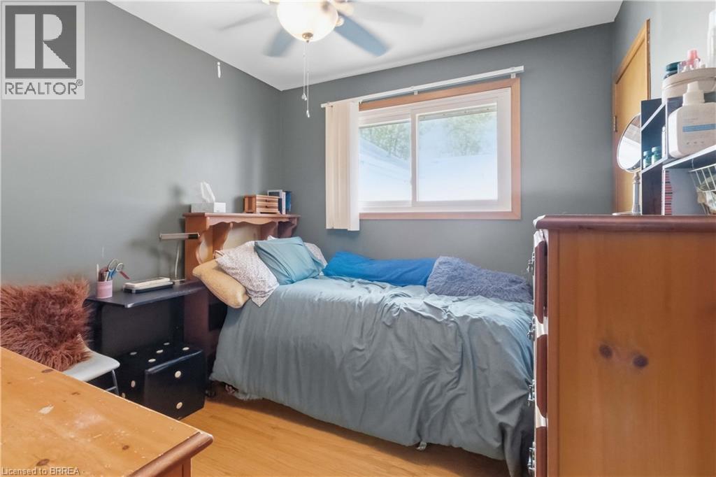 398 SHERIDAN Street - 15