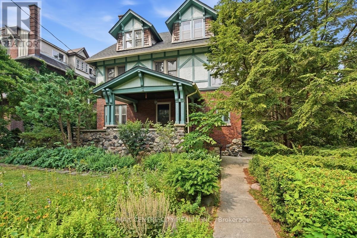 927 RICHMOND STREET - 1