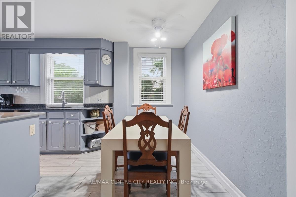 927 RICHMOND STREET - 15
