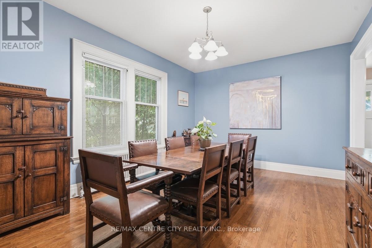 927 RICHMOND STREET - 18