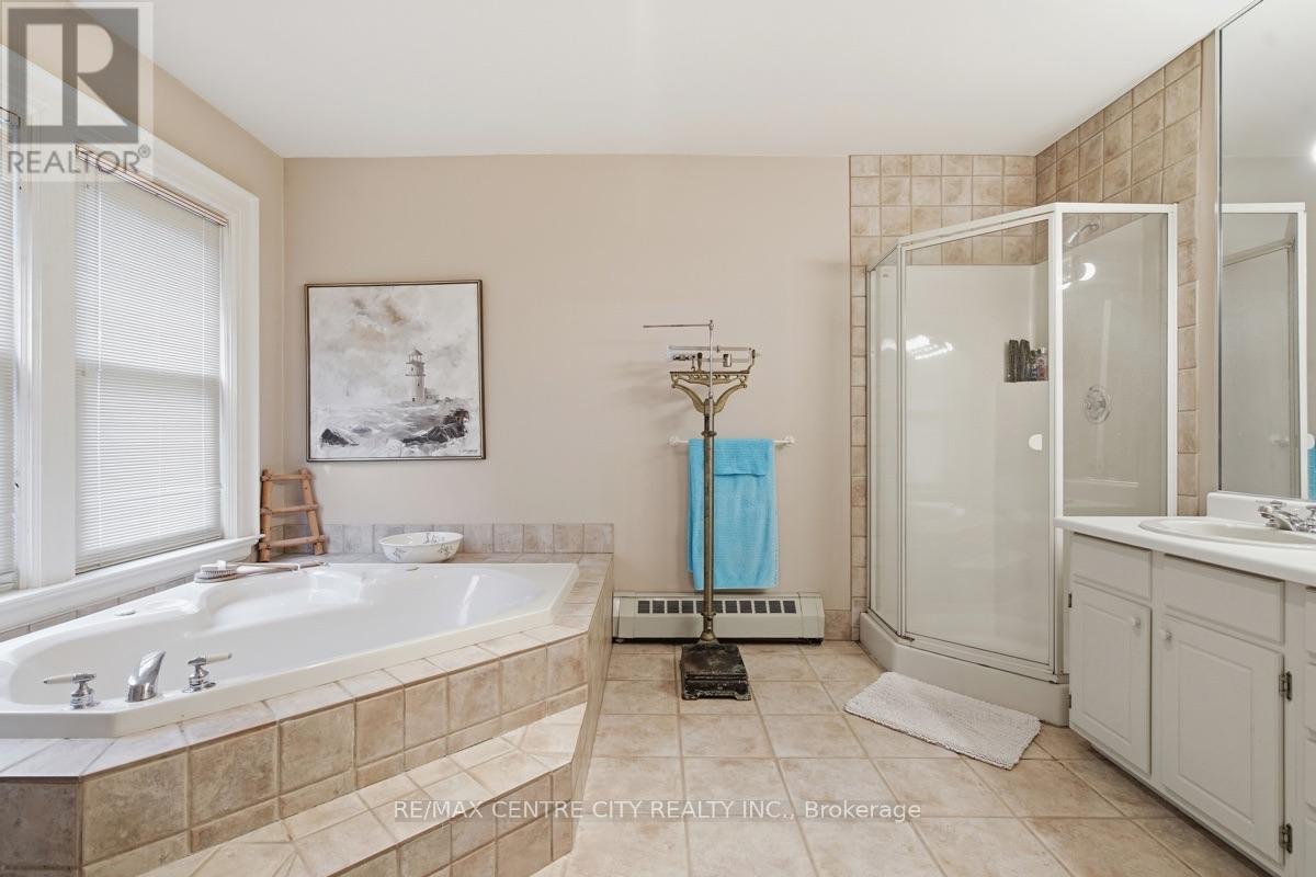 927 RICHMOND STREET - Image 22