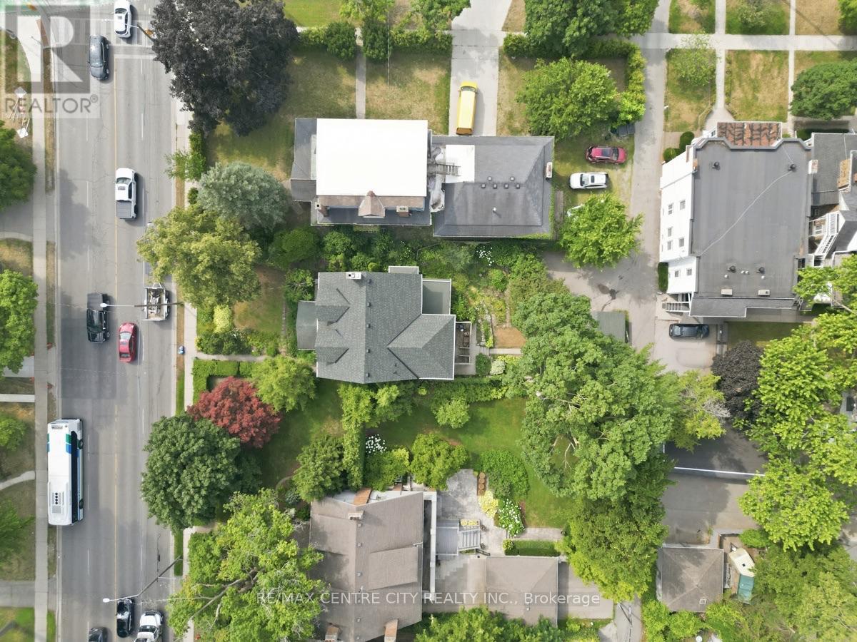 927 RICHMOND STREET - Image 48
