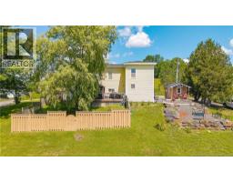 Foyer - 30 Carleton Street, St George, NB E5C3B8 Photo 6