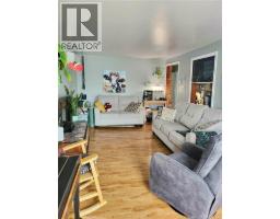 Bath (# pieces 1-6) - 7 Principale Street, Eel River Crossing, NB E8E1S2 Photo 7